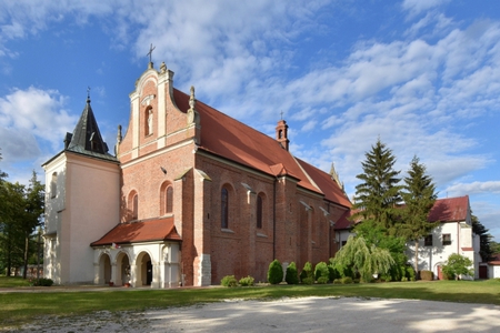 Kościół p. w. św. Stanisława i klasztor pofranciszkański w Nowym Korczynie