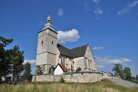 Kościół w Strożyskach p. w. Najświętszej Maryi Panny z 1378 r.
